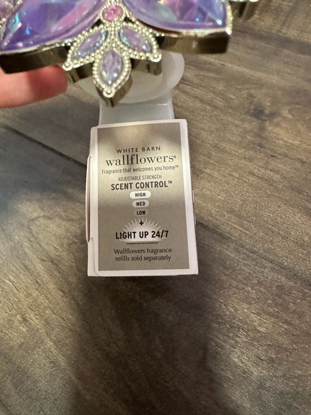 Bath & Body Works Iridescent Lavender Pink Jewel Flower Wallflower Plug-In - Picture 5 of 5